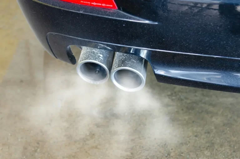 Image of emissions from vehicle exhaust